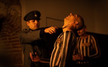 Shfaqja eksperimentale “Hijet” e Teatrit Rom “Nexhip Menekshe” u përcoll…