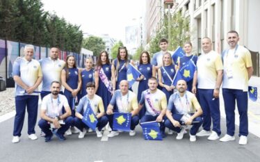 Ekipi i Kosovës gati për ceremoninë hapëse të LO Paris…