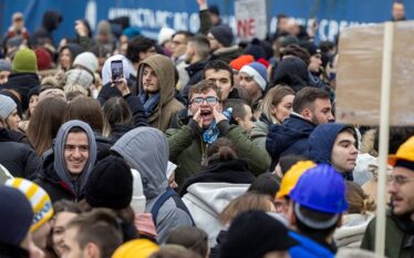 Publikimi i turpshëm i një tabloidi serb: Shpallën identitetet e…