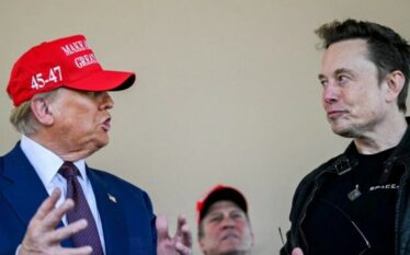 Musk ‘përplaset’ me Trumpin rreth veturave elektrike