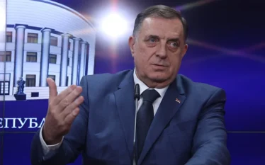 Dodik “e uli topin”: Jam gati për bisedime, nëse më…