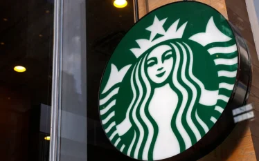 Juria vendosi që Starbucks duhet të dëmshpërblejë një shpërndarës me…