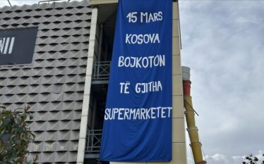 Kosovë, thirrje e re për bojkotimin e supermarketeve